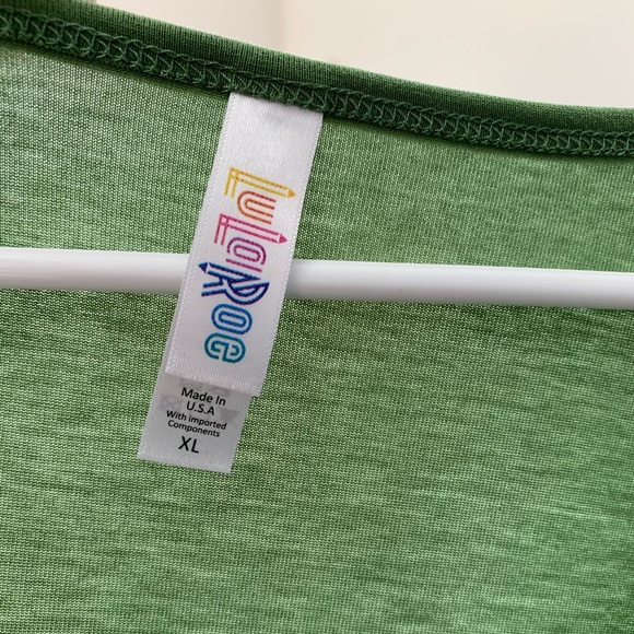 NWOT LuLaRoe Classic T - size XL - Picture 2 of 4